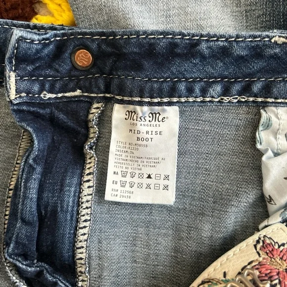 Navy Blue Miss Me Los Angeles Mid Rise Boot Cut Embroidered Floral Denim Jeans - Picture 6 of 6